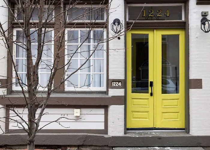 Apartment Hostwise - The Palo - Stylish War Streets Retreat, Highly Walkable