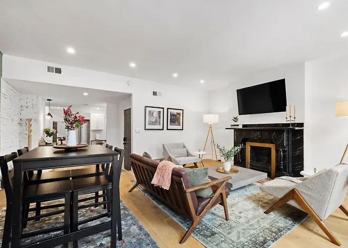 Hostwise - The Palo - Stylish War Streets Retreat, Highly Walkable Apartment *