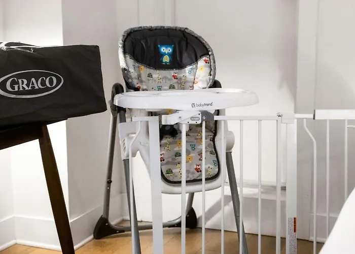 Apartment Hostwise - The Palo - Stylish War Streets Retreat, Highly Walkable *