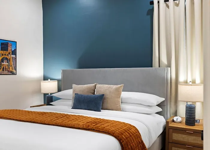 Hostwise - The Palo - Stylish War Streets Retreat, Highly Walkable * Pittsburgh